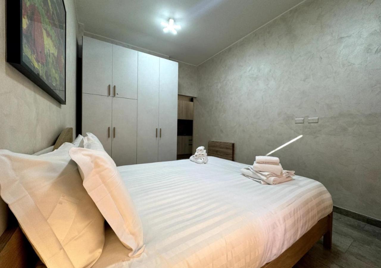 La Palmetta - Vicino Metro A Apartment Рим Екстериор снимка
