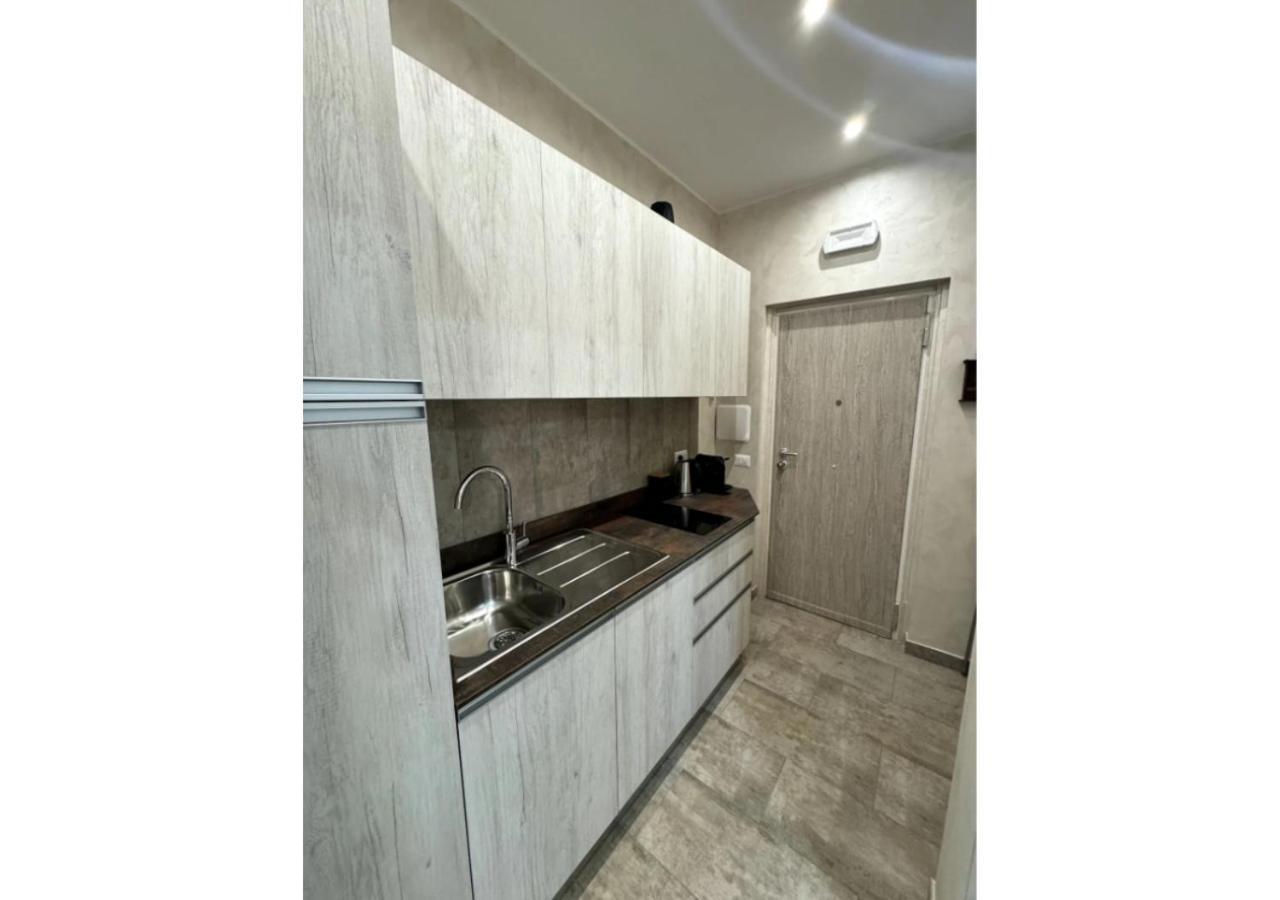 La Palmetta - Vicino Metro A Apartment Рим Екстериор снимка