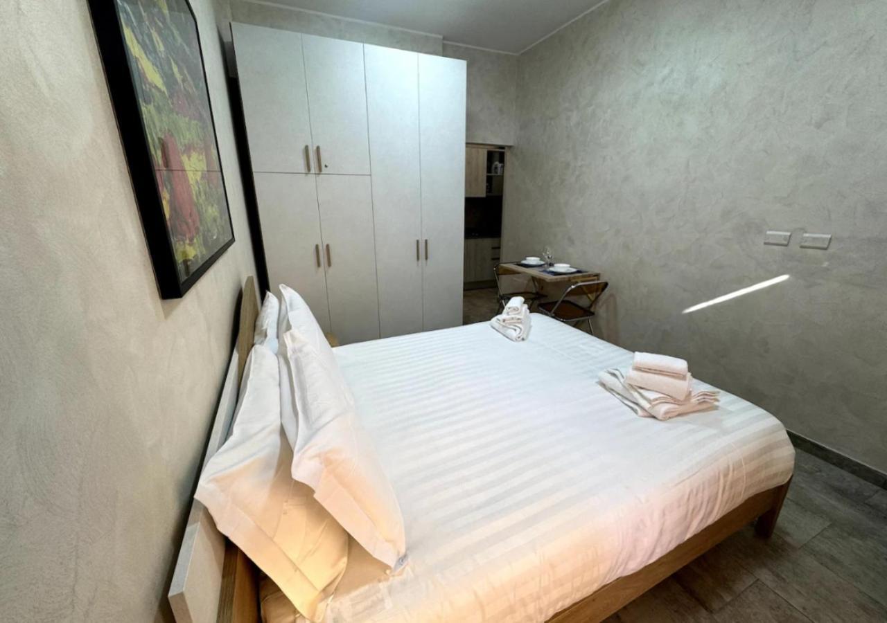La Palmetta - Vicino Metro A Apartment Рим Екстериор снимка